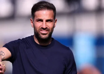 ‘No meu 1º encontro com um jogador, não falo de futebol’